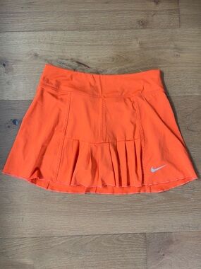 Nike Court Victory Dri-FIT Pleated Tennis Skort Orange Women's Small Skirt EUC